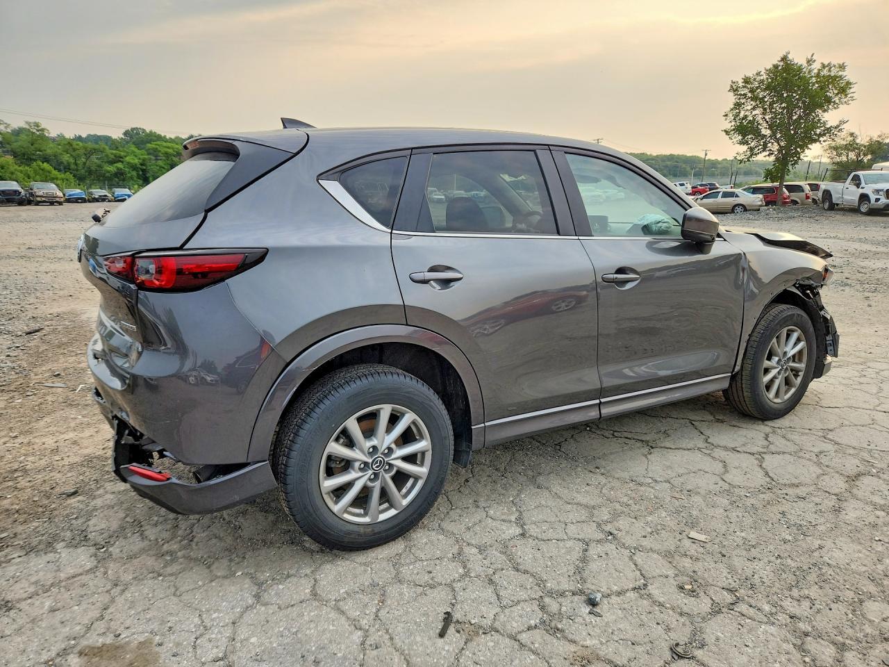 2025 Mazda Cx-5 Preferred - zdjęcie 3