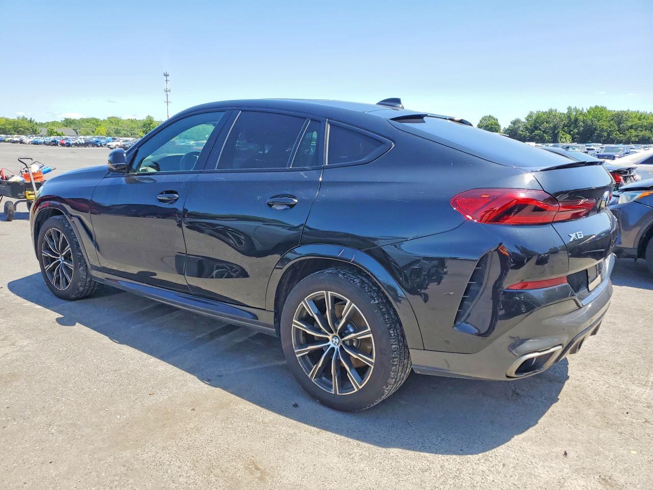 2020 BMW X6 xDrive40I - zdjęcie 2