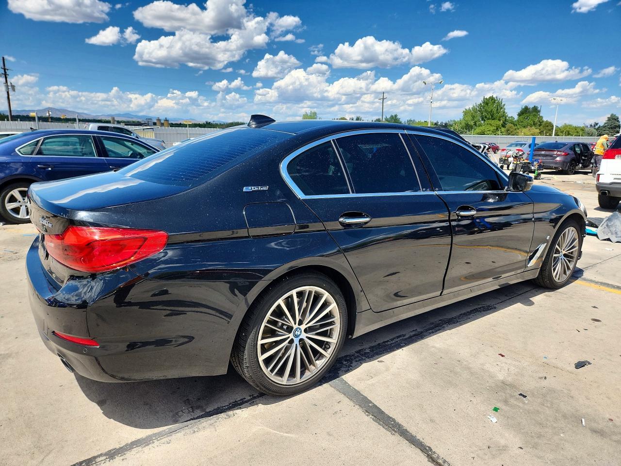 2018 BMW 530Xe - zdjęcie 3