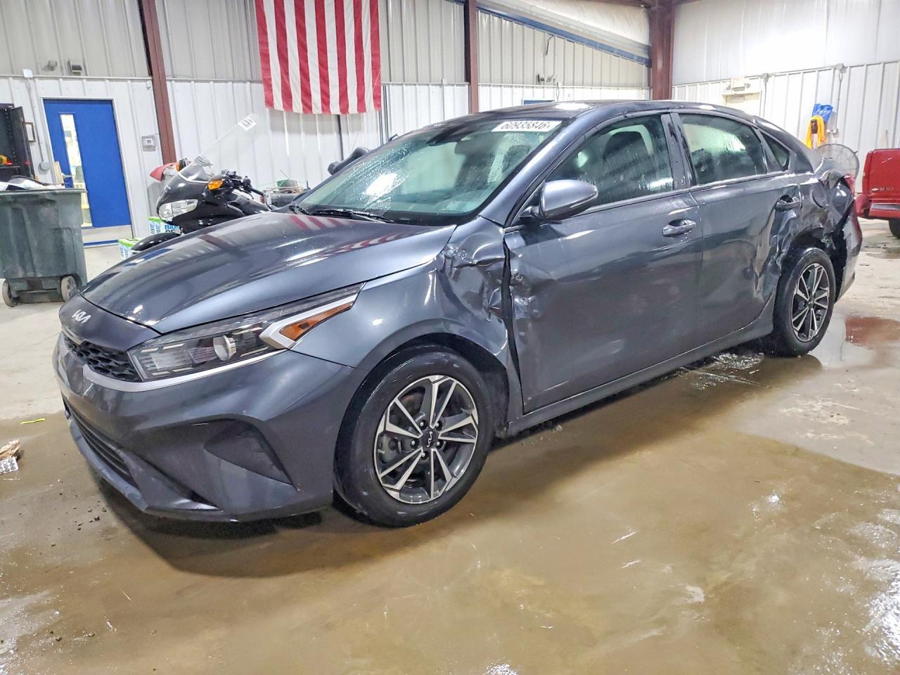 2023 Kia Forte Lxs - zdjęcie główne