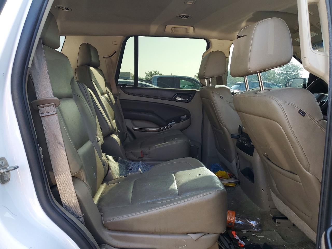 2015 Chevrolet Tahoe - zdjęcie 11