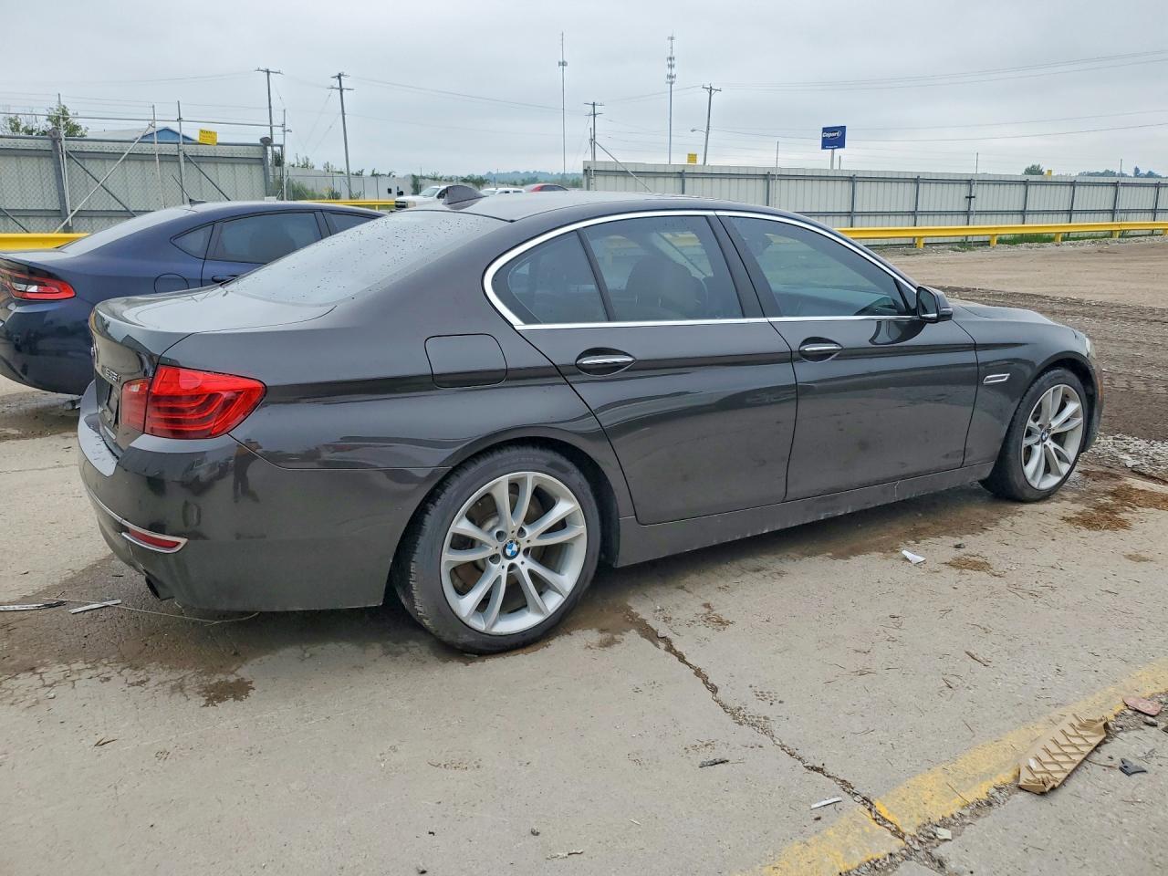 2014 BMW Seria 5 535i - zdjęcie 3