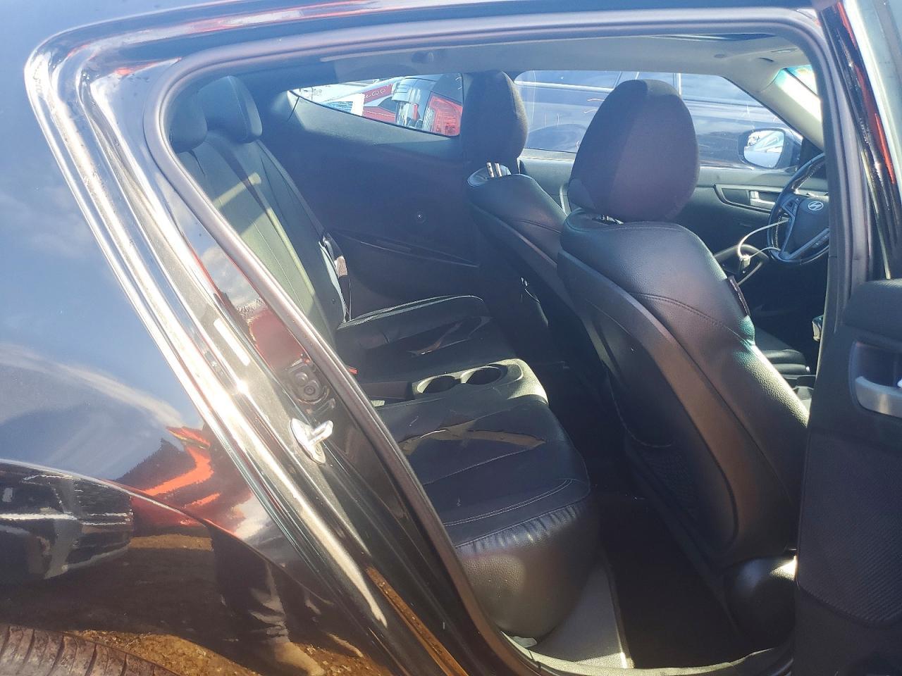 2015 Hyundai Veloster Turbo - zdjęcie 10