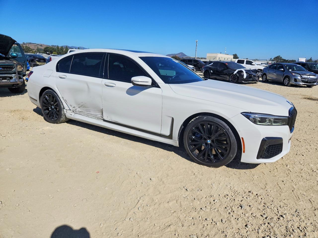 2022 BMW 740 I - zdjęcie 4