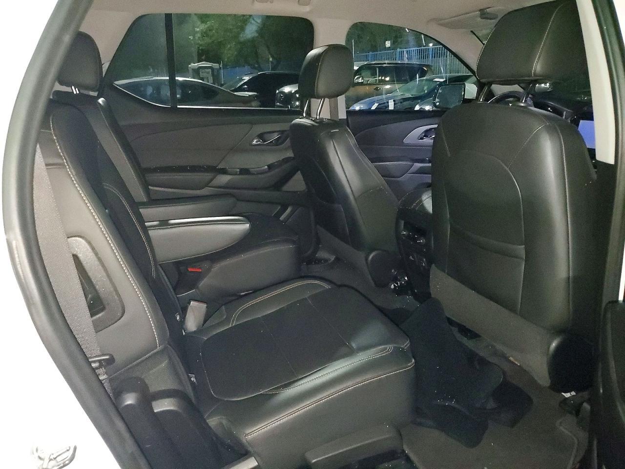 2020 Chevrolet Traverse Lt - zdjęcie 11