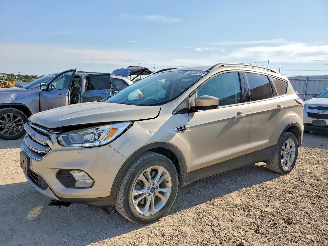 2017 Ford Escape Se - zdjęcie główne