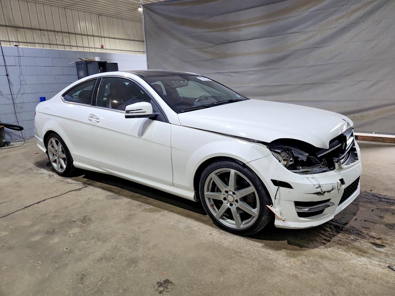 2015 Mercedes-Benz C 350 4Matic - zdjęcie 4
