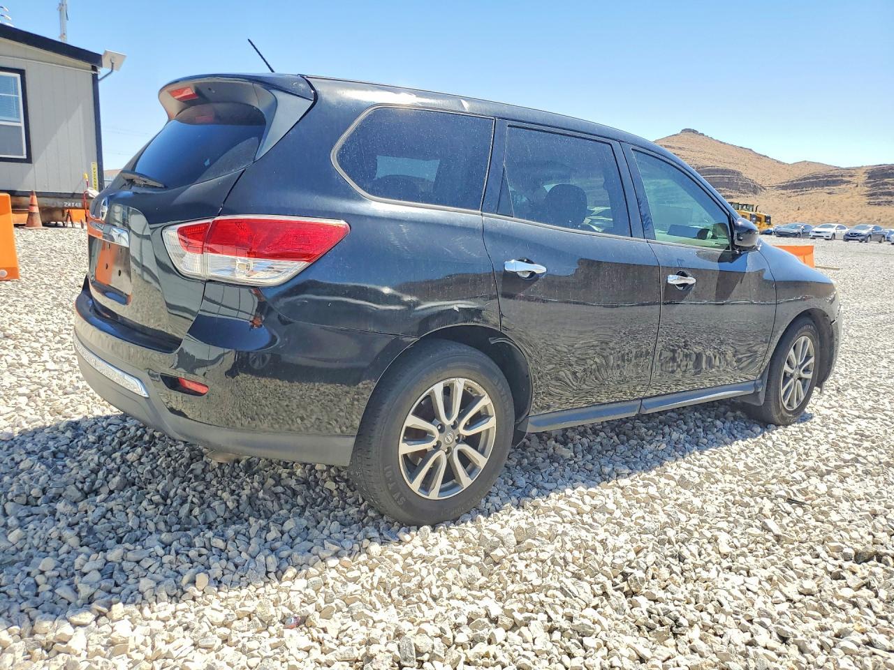 2014 Nissan Pathfinder S - zdjęcie 3