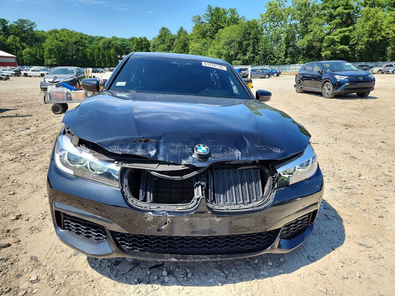 2019 BMW 740 Xi - zdjęcie 5