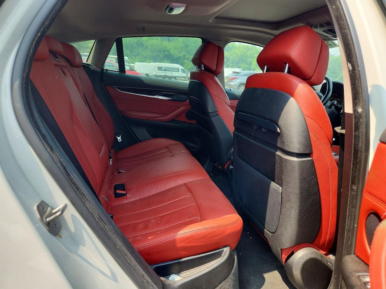2015 BMW X6 xDrive35I - zdjęcie 10