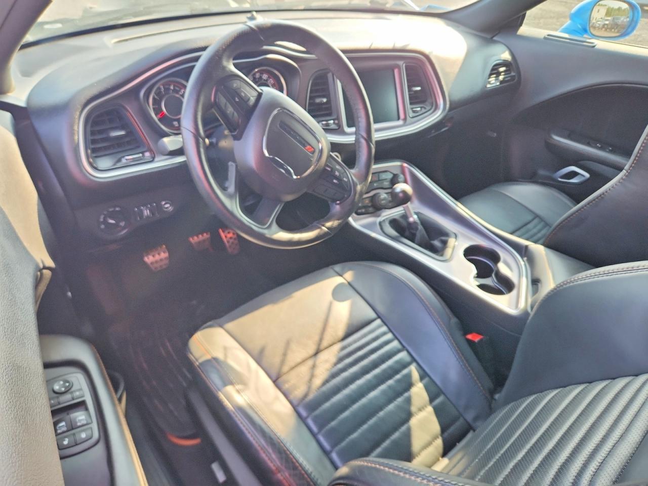2016 Dodge Challenger R/T - zdjęcie 8