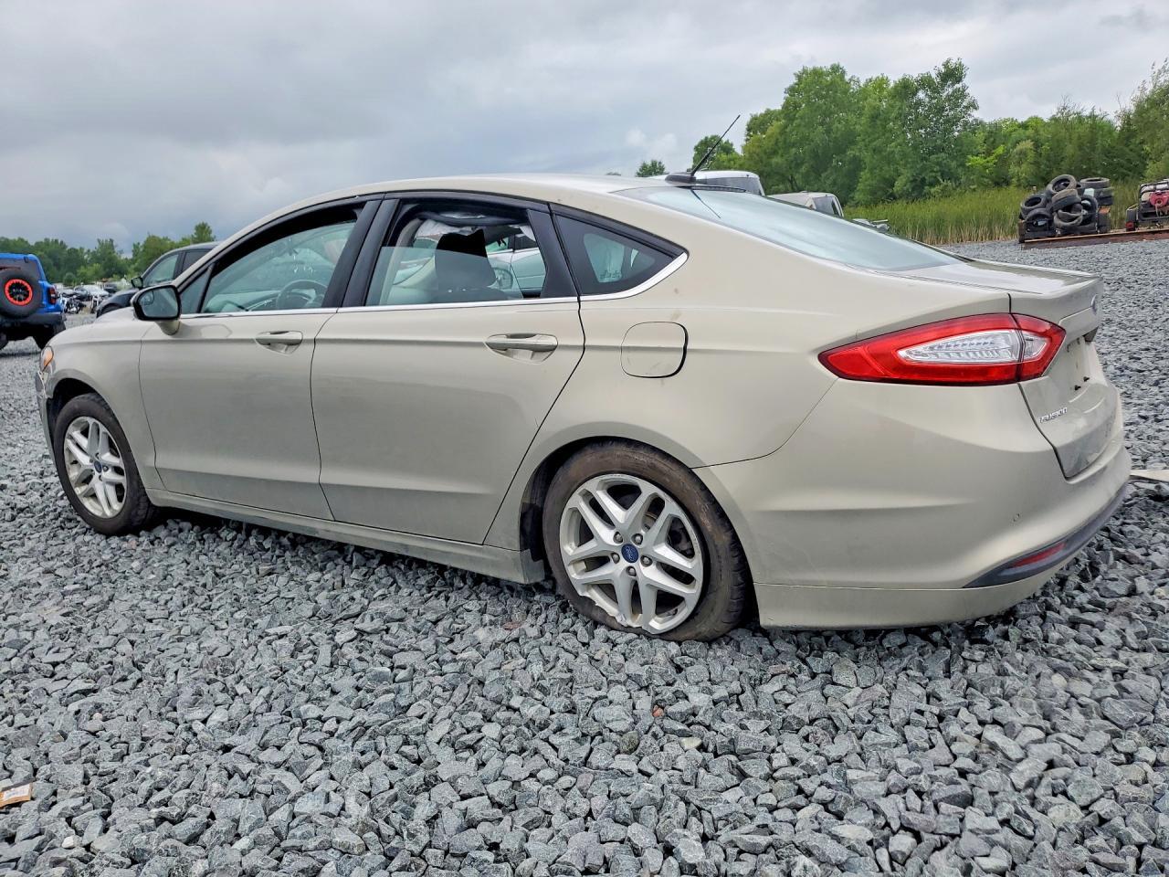 2016 Ford Fusion Se - zdjęcie 2