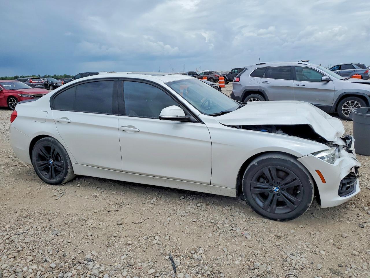 2016 BMW 328 I - zdjęcie 4