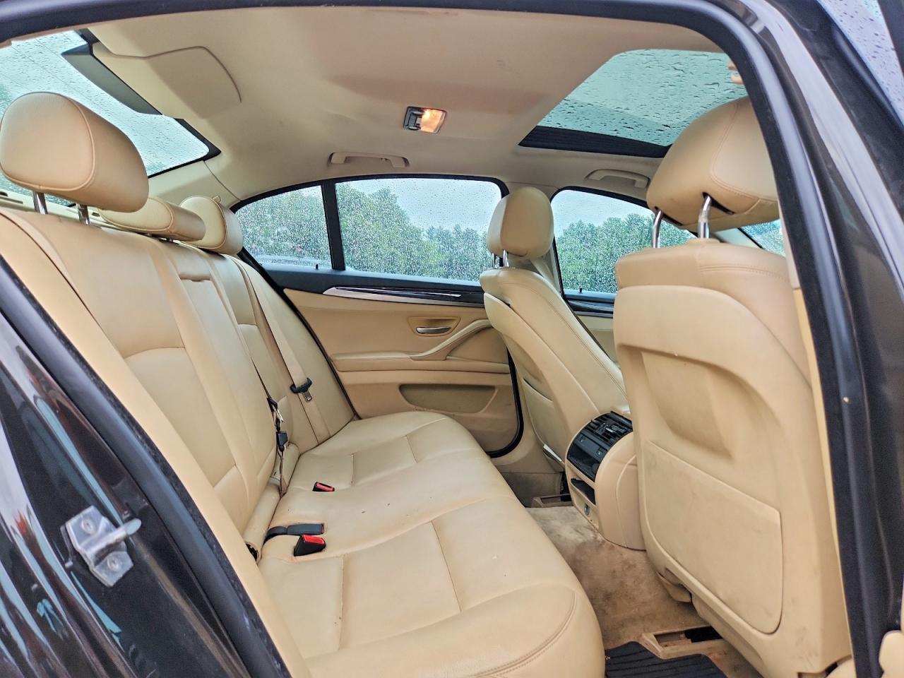 2015 BMW Seria 5 528i - zdjęcie 10