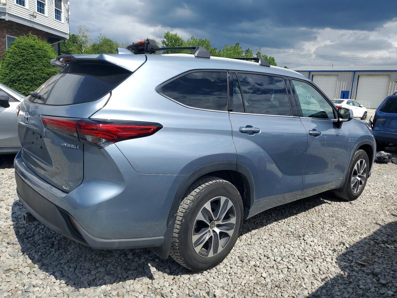 2022 Toyota Highlander Hybrid Xle - zdjęcie 3