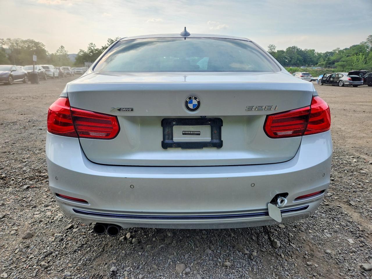 2016 BMW Seria 3 328i - zdjęcie 6