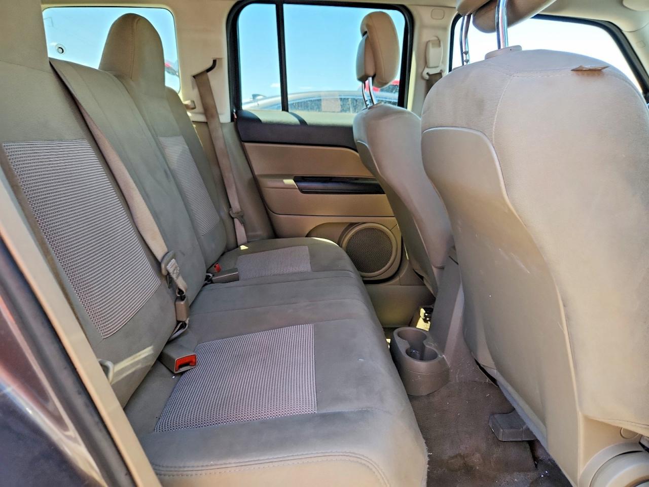 2016 Jeep Patriot Sport - zdjęcie 10