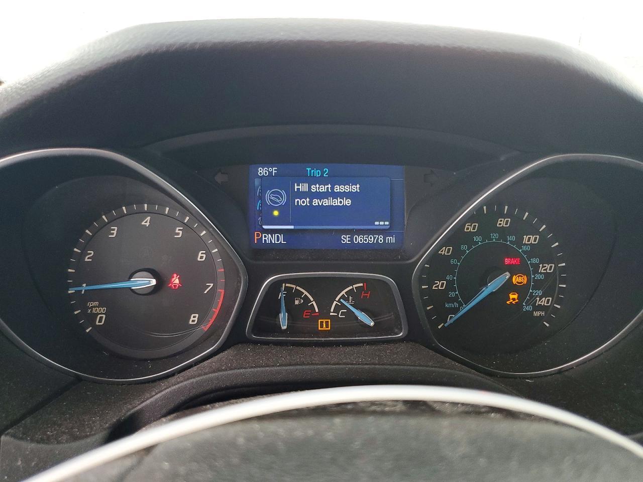 2014 Ford Focus S - zdjęcie 9