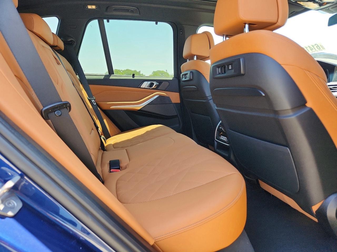 2023 BMW X5 xDrive45E - zdjęcie 11