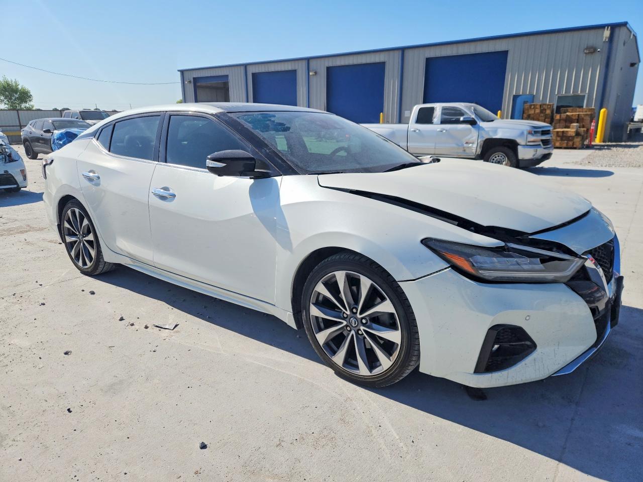 2023 Nissan Maxima Platinum - zdjęcie 4