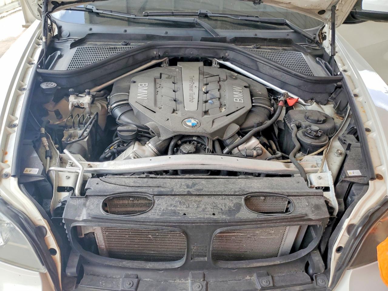2013 BMW X5 xDrive50I - zdjęcie 12