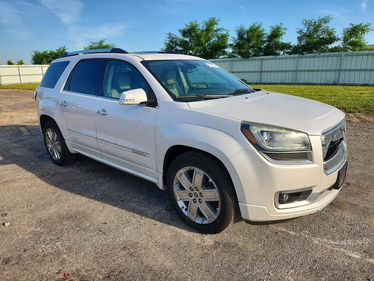 2016 GMC Acadia Denali - zdjęcie 4