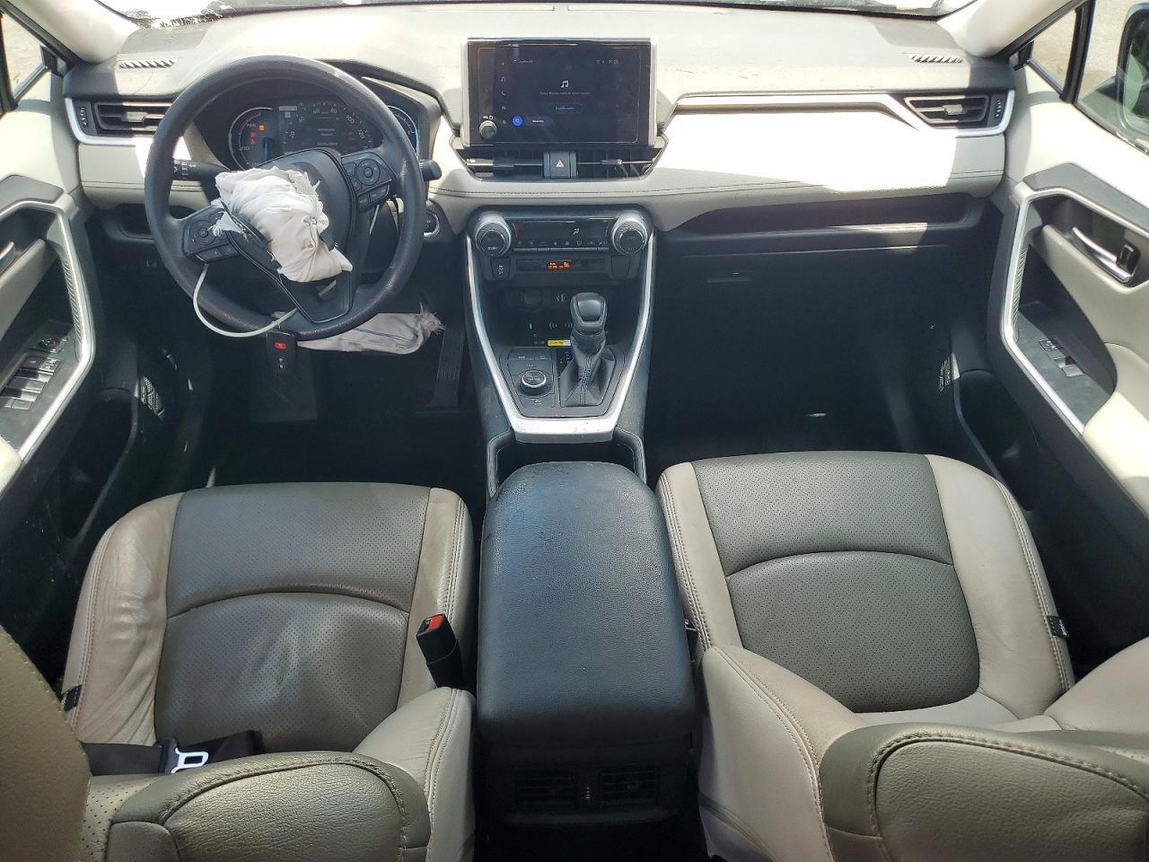 2024 Toyota Rav4 Hybrid Xle - zdjęcie 8