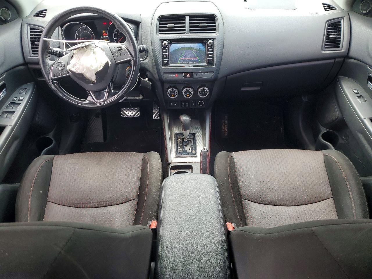 2018 Mitsubishi Outlander Sport Es - zdjęcie 8