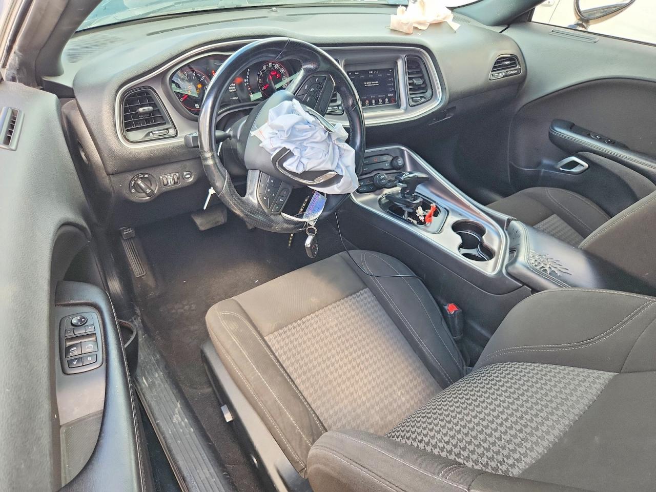 2021 Dodge Challenger Sxt - zdjęcie 8