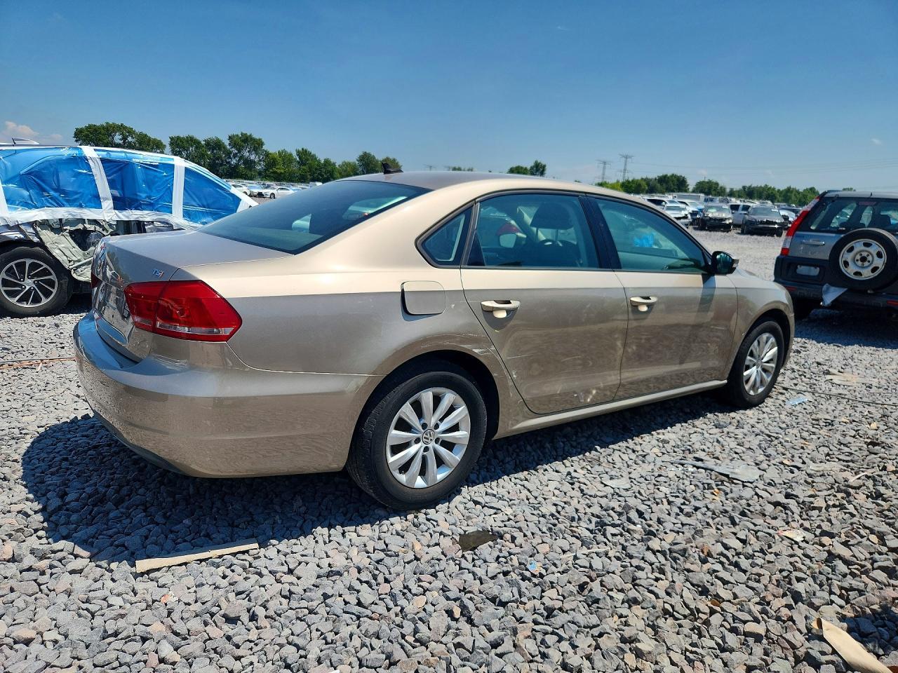 2015 Volkswagen Passat S - zdjęcie 3