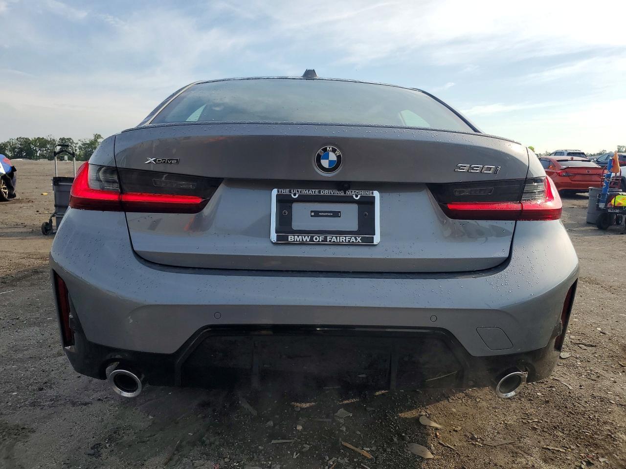 2026 BMW Seria 3 330i - zdjęcie 6