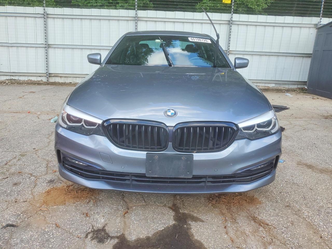 2017 BMW Seria 5 530i - zdjęcie 5