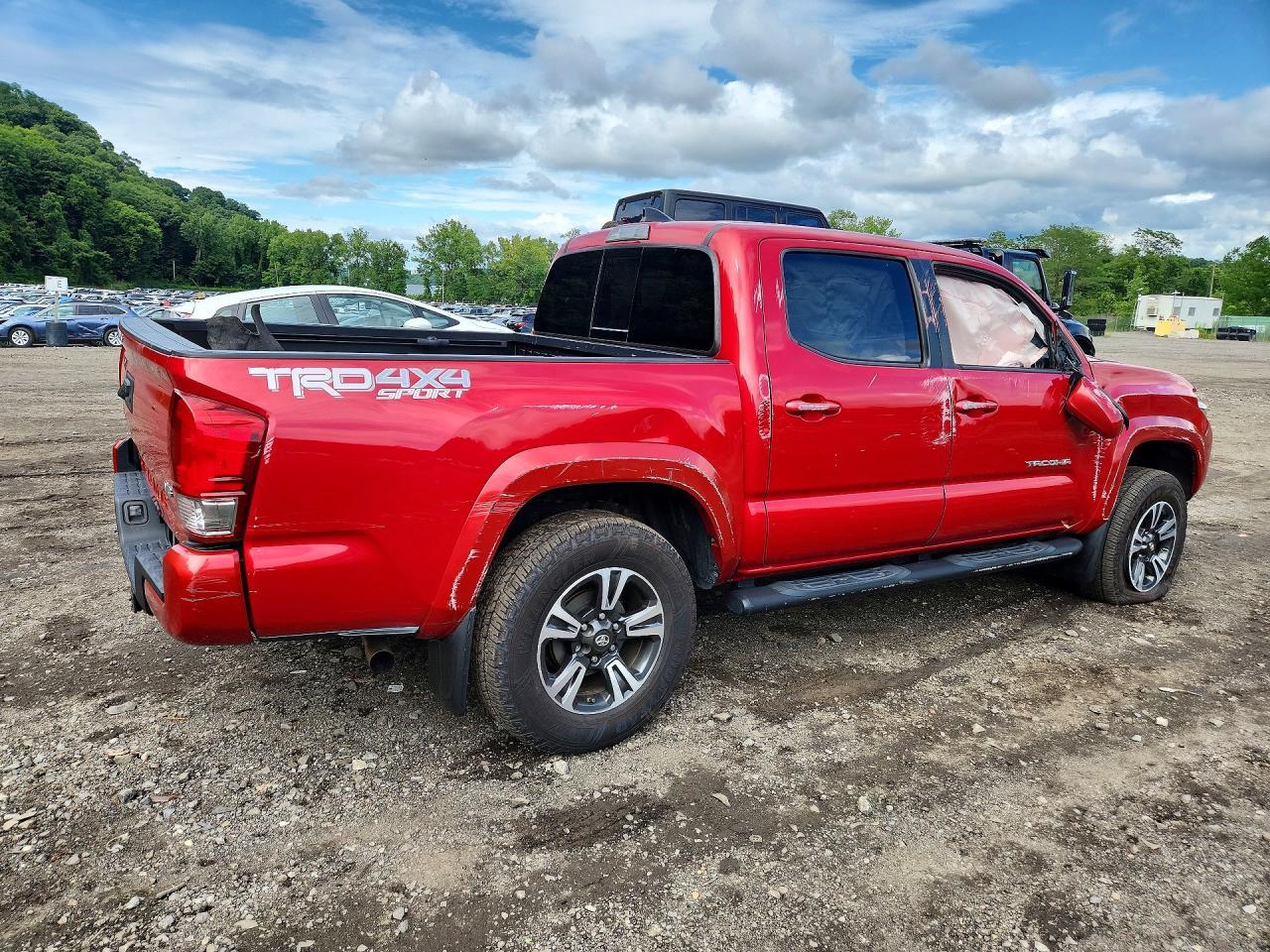 2017 Toyota Tacoma Trd Sport - zdjęcie 3