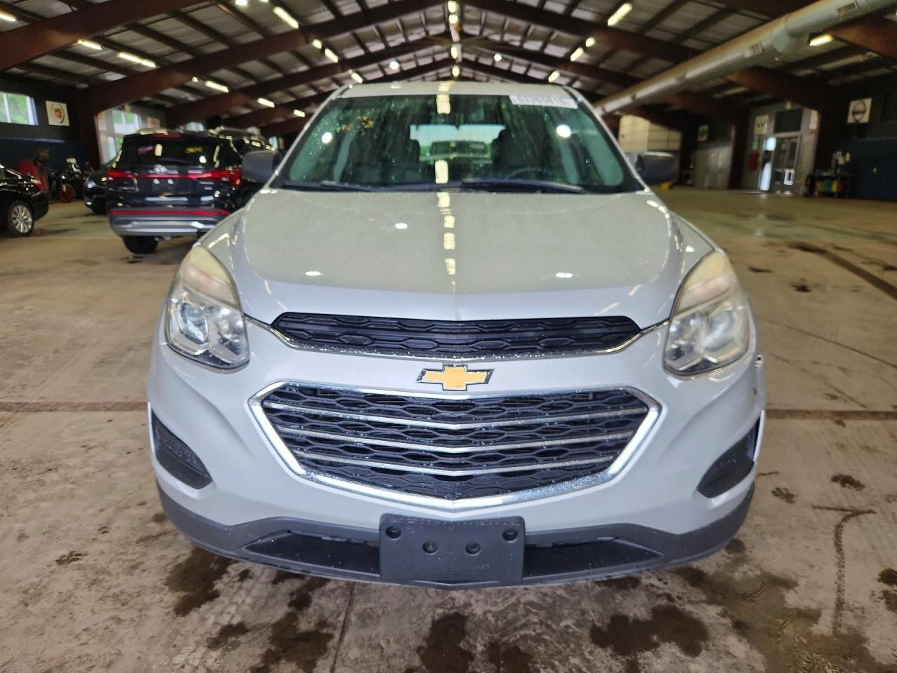 2017 Chevrolet Equinox Ls - zdjęcie 5