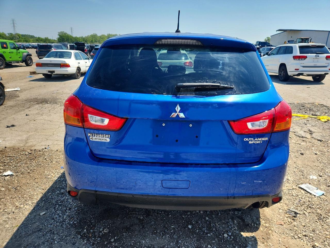 2015 Mitsubishi Outlander Sport Es - zdjęcie 6
