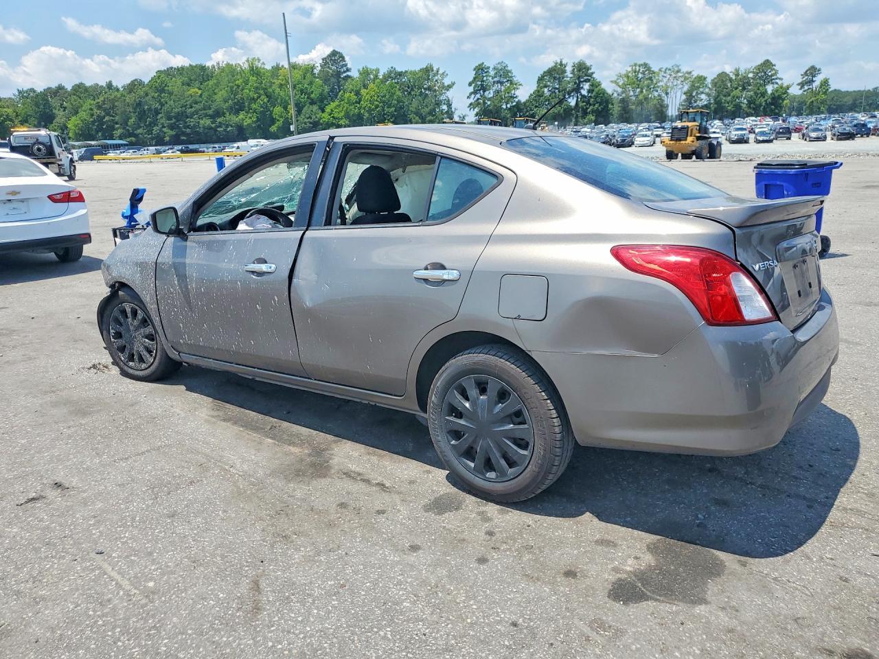 2017 Nissan Versa 1.6 Sv - zdjęcie 2