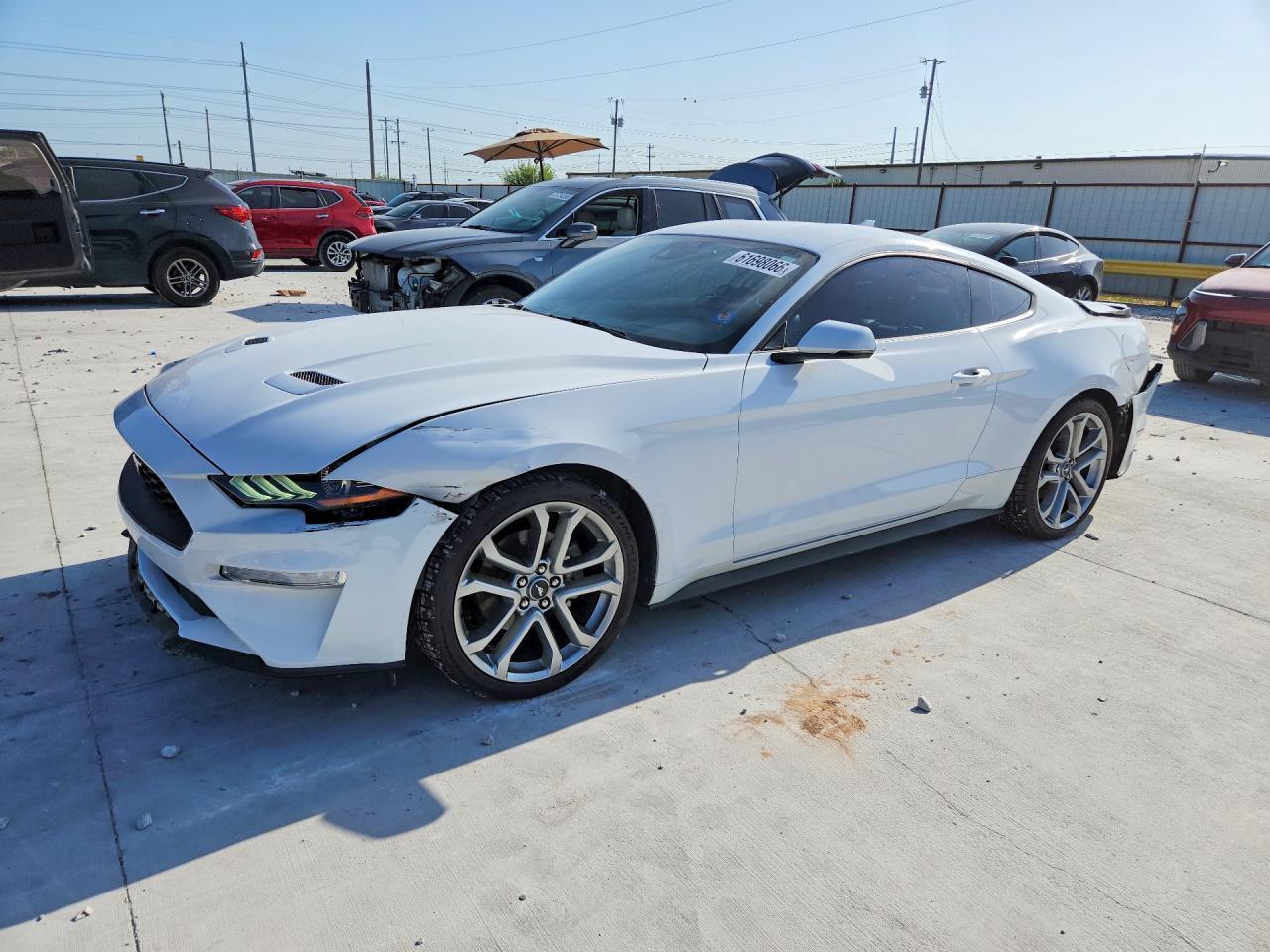 2022 Ford Mustang - zdjęcie główne