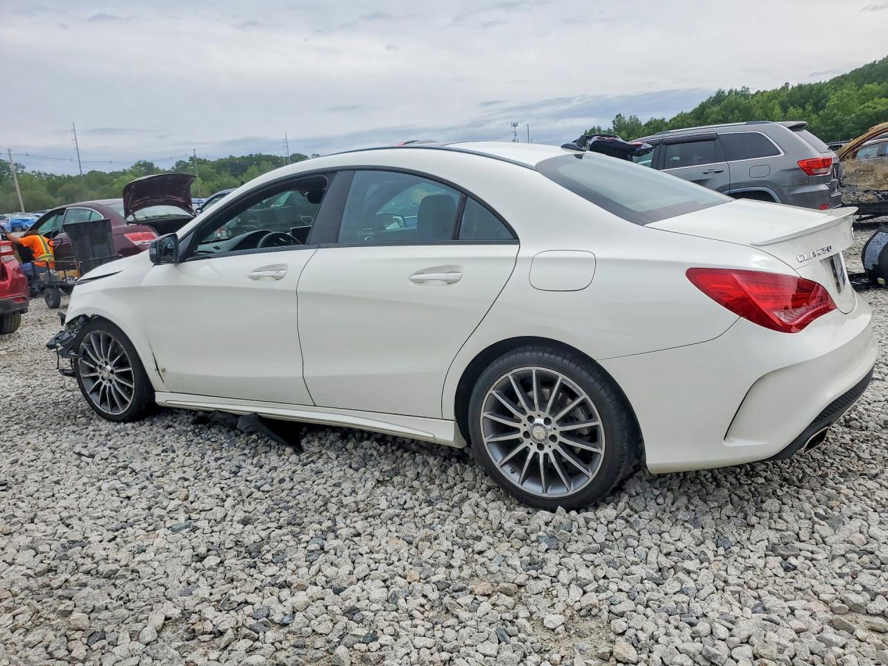 2016 Mercedes-Benz Cla 250 4Matic - zdjęcie 2