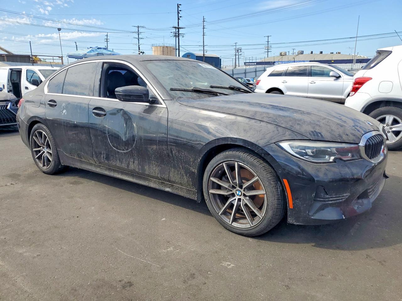 2021 BMW 330E - zdjęcie 4