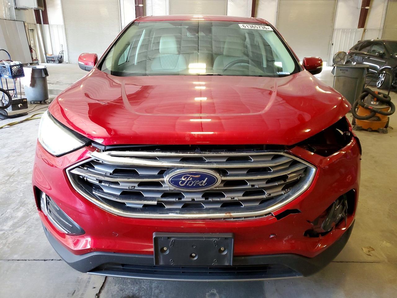 2024 Ford Edge Titanium - zdjęcie 5