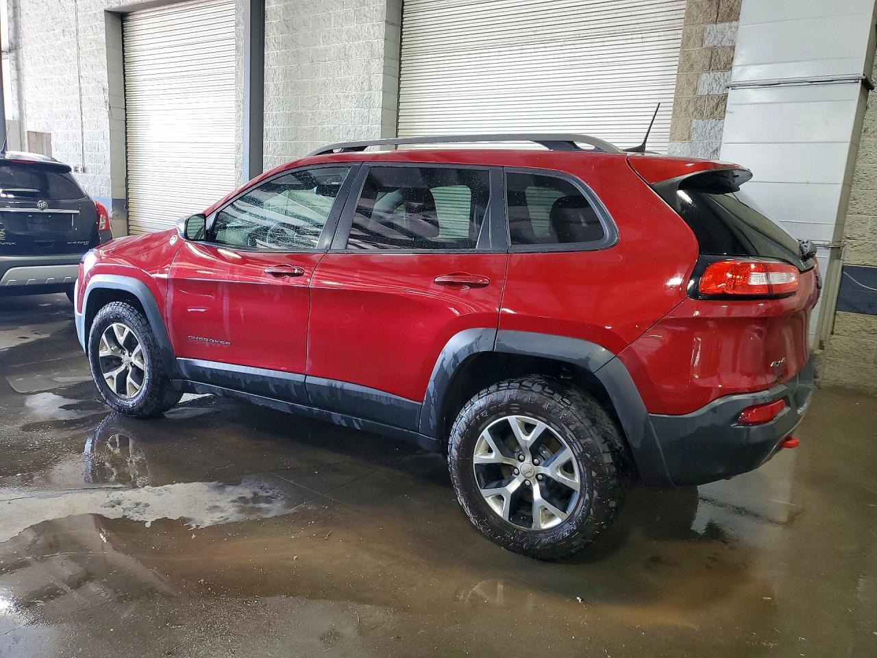 2016 Jeep Cherokee Trailhawk - zdjęcie 2