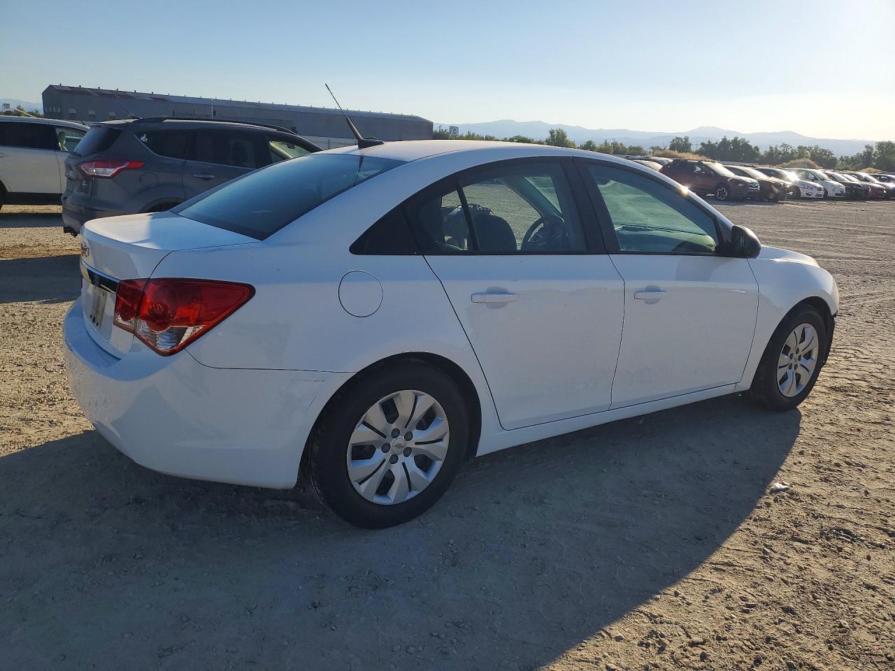 2013 Chevrolet Cruze Ls - zdjęcie 3