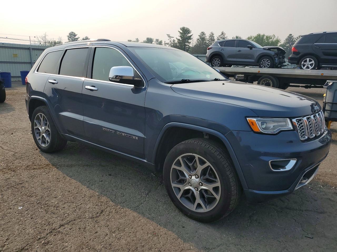 2021 Jeep Grand Cherokee Overland - zdjęcie 4