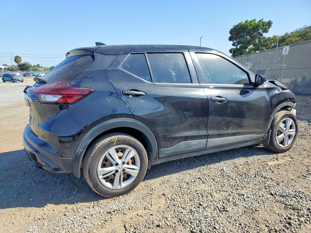 2022 Nissan Kicks S - zdjęcie 3