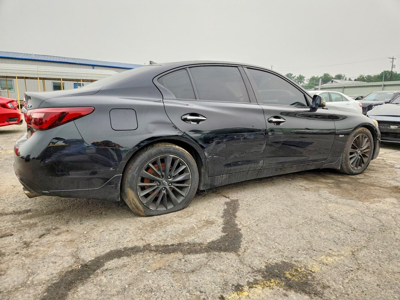 2018 Infiniti Q50 3.0T Luxe - zdjęcie 3