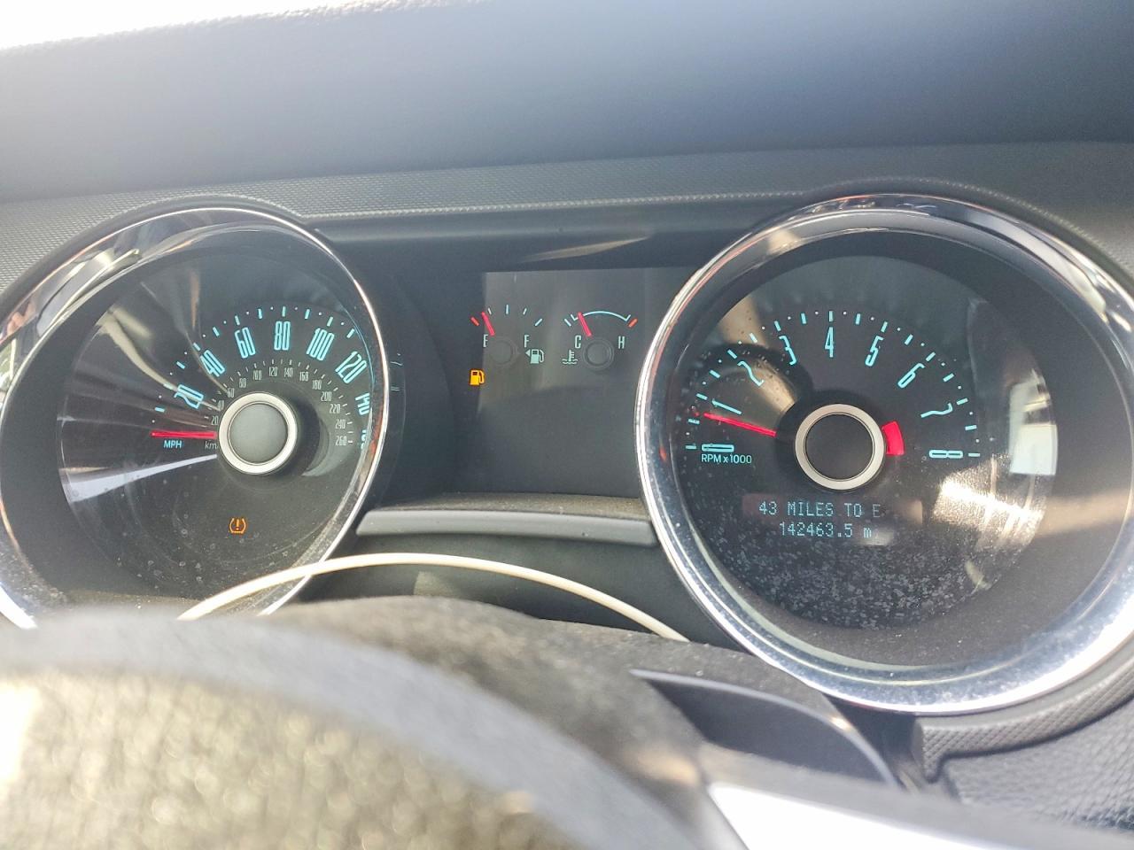 2014 Ford Mustang - zdjęcie 9