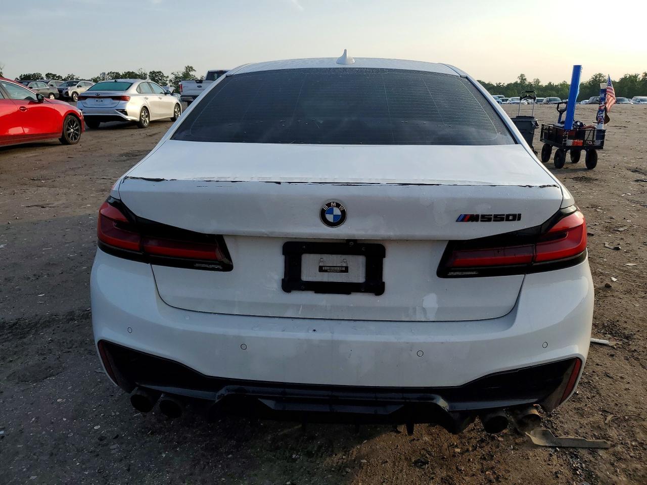 2018 BMW Seria 5 M550i - zdjęcie 6