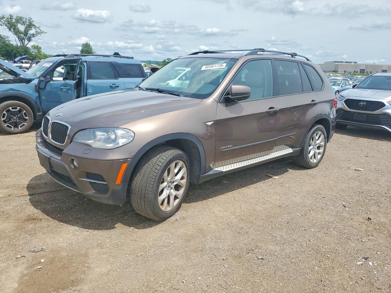 2013 BMW X5 xDrive35I - zdjęcie główne