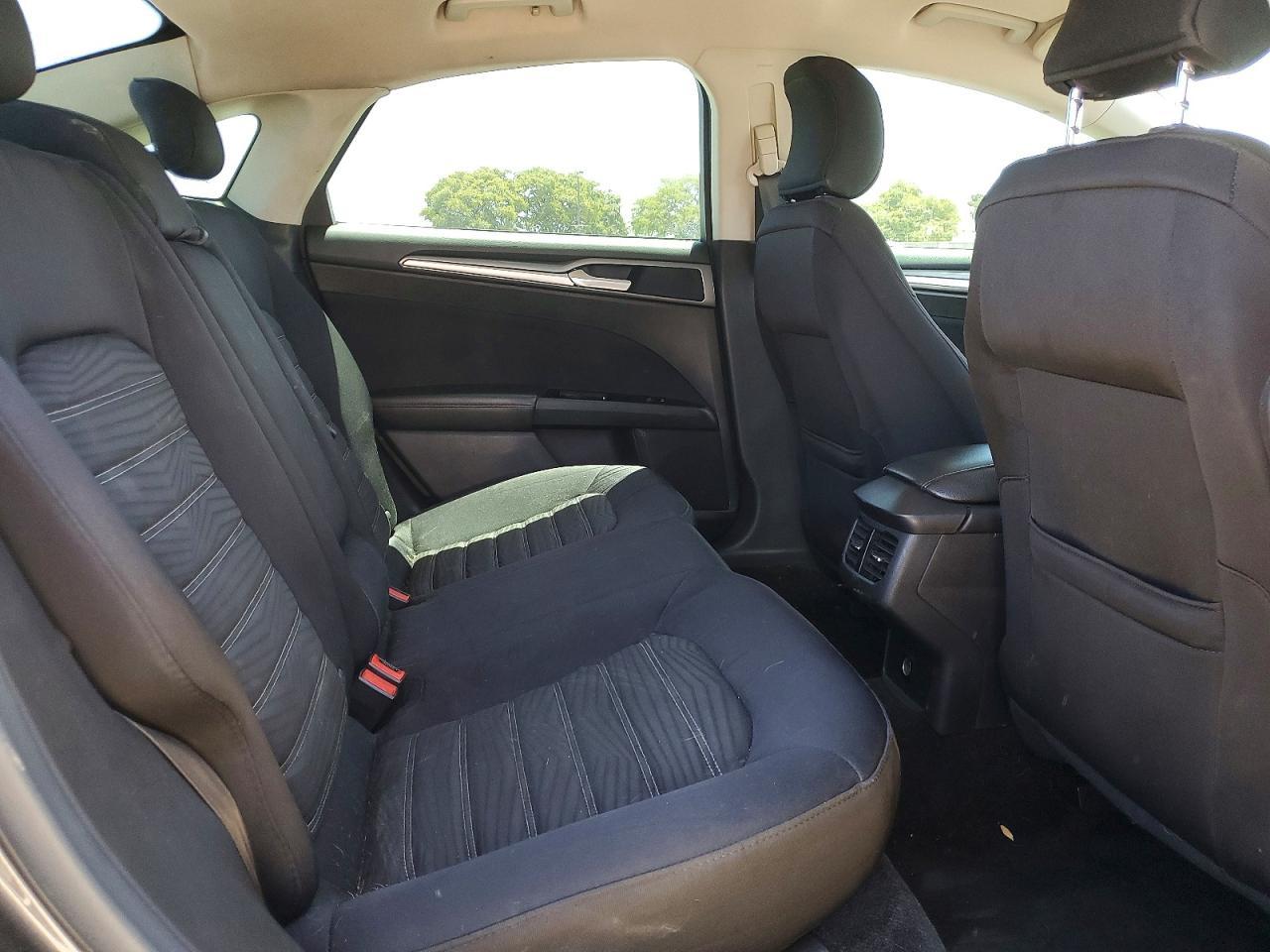 2016 Ford Fusion Se - zdjęcie 10