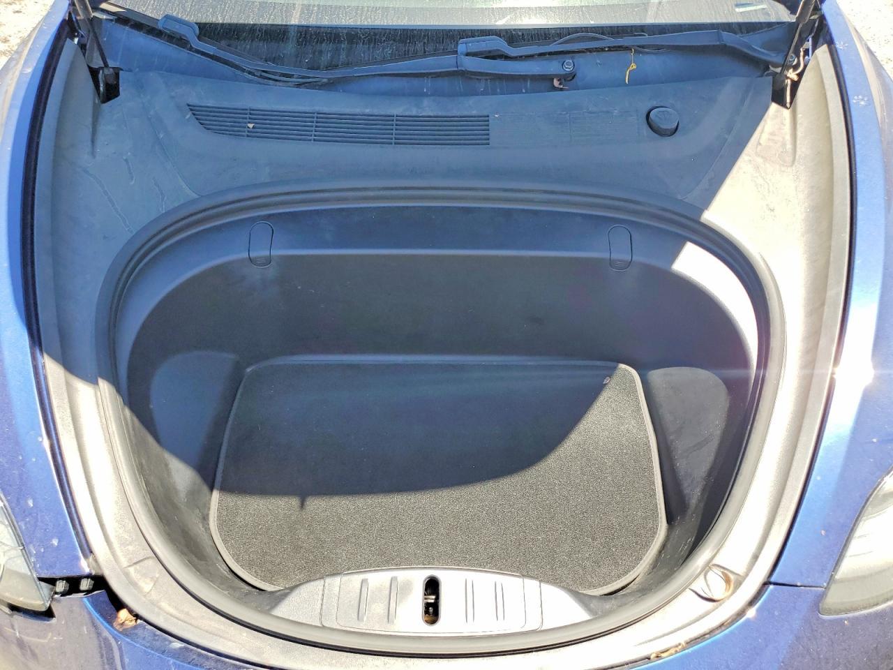 2019 Tesla Model 3 - zdjęcie 11